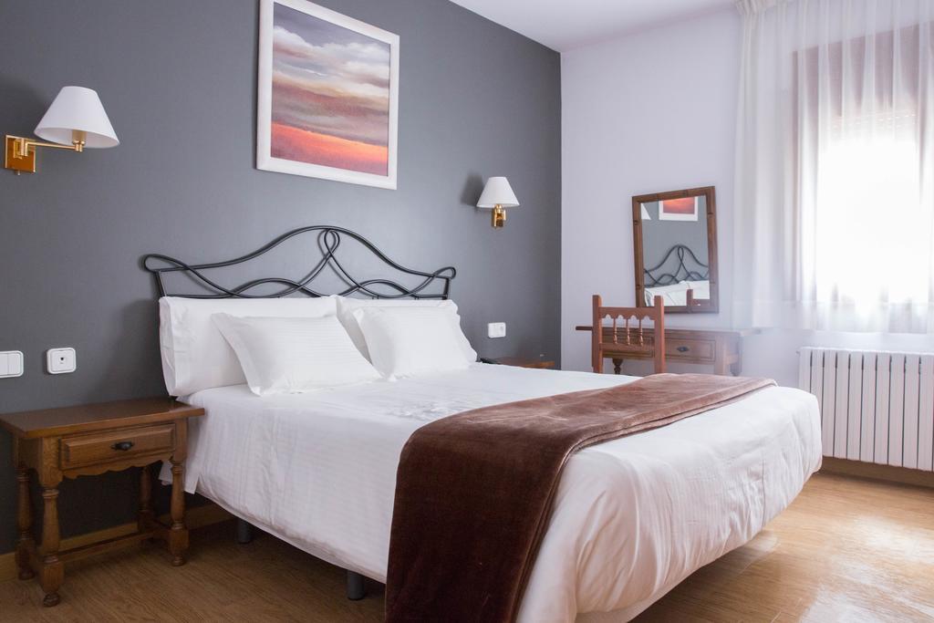 Hotel Bruna Esterri d'Àneu Kültér fotó